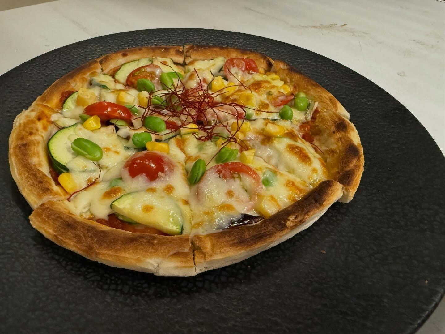 【すすきの×和食xピザ】21時00分まで営業中です「夏野菜ピッツァ」《西鶴 狸小路店》restaurants/sushi…